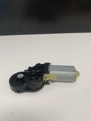 2016-2021 HONDA PILOT FRONT LEFT SIDE LH DRIVER SEAT ADJUST RECLINE MOTOR OEM - Image 1 of 4