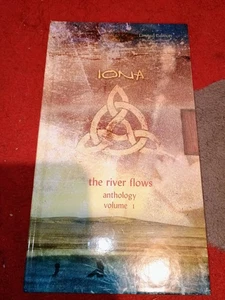 Iona - The River Flows: Anthology Volume 1 - Limited Edition CD Book Box Set UK - Bild 1 von 7