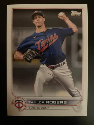 Taylor ROGERS 2022 Topps Series 1 #32 Minnesota Twins - Image 1 of 2