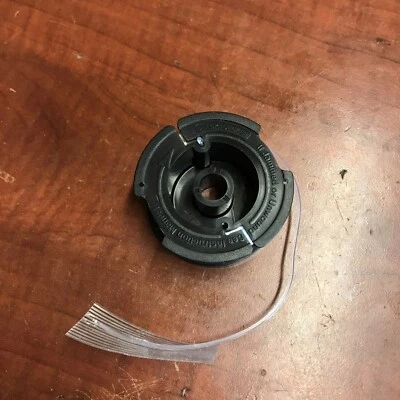 New OEM Part Head Spool Assy Black&Decker Electric String Trimmer ST7700 Type 4 - Image 1 of 4