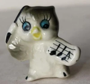 Figura Búho Notas Musicales Bastón Conductor Ojos Azules Pestañas Miniatura Cerámica - - Imagen 1 de 1