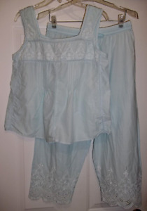 Soft Surroundings Women's Blue Summer Pajama Set Size Med Beautiful White Trim