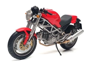 Minichamps 1/12 Scale 122 120100 - Ducati Monster Motorbike - Red - Bild 1 von 6