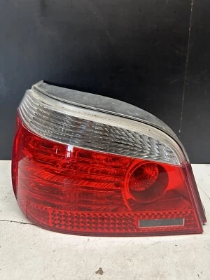 Conjunto de luz trasera izquierda BMW 545I 2004-2005 2004 2005 Foto 1 de 4