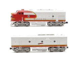 KATO 'N' SPUR PAAR SANTA FE SILBER/ROT F7A EMD 300 & F3B EMD DIESELLOK - Bild 1 von 10