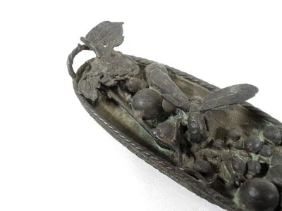 Antigua cesta de insectos abeja de bronce estatua escultura japonesa pisapapeles 4,5 pulgadas Foto 1 de 4