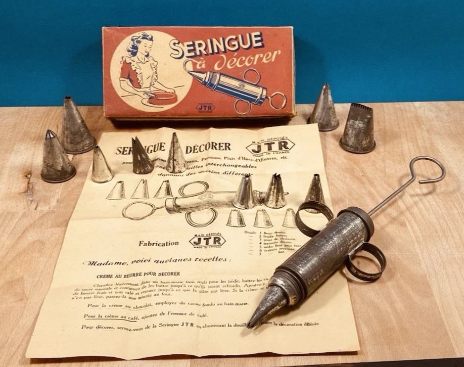 Ancienne seringue a décorer JTR France Vintage - Photo 1/4
