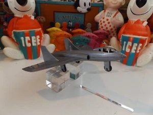 F7U Cutlass Plastic Desktop Shelf Display model Great Detail w/ flier Peg 6"x6" - Picture 1 of 17