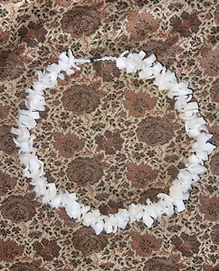 White Puka Shell Neckace - Hawaiian Style Surfer Necklace - Picture 1 of 3