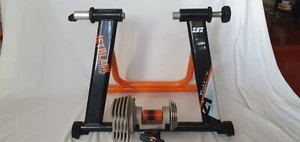 JetBlack Cycling Z1 Fluid HydroGel Trainer - Picture 1 of 12