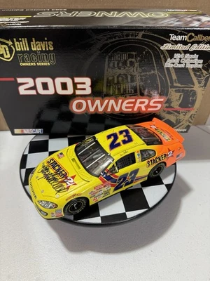 RARO* Autografiado Kenny Wallace #23 Apilador 2 2003 Equipo Calibre 1/24 Diecast Foto 1 de 4