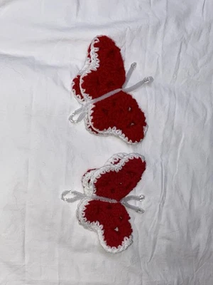 Juego de dos imanes de mariposa roja ganchillo a mano 5x3 ¡Hechos a mano! Foto 1 de 4