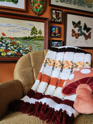 Cobertor de malha afegão vintage feito à mão anos 70 listrado franja creme laranja marrom 66x40 polegadas - Imagem 1 de 2