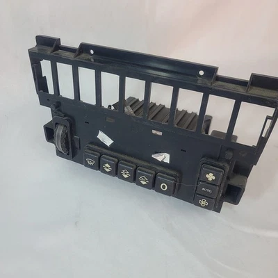 OEM Mercedes Climate Control Push Button Unit W124 - Image 1 of 3