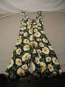 FOREVER 21 Size XL Womens Floral Scoop Neck Cold Shoulder Crop Jumpsuit 973 - Picture 1 of 9