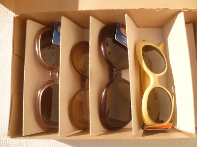BOITE Lunettes de soleil SOLAR vintage"4 PAIRES" - Photo 1/4