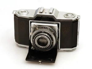 Zeiss Ikon Ikonta 522/24 Kleinbild Klappkamera mit Schneider Xenar 1:2.8 45mm - Bild 1 von 4