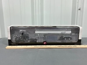 early CONVOY RUBBER DUCK Mack R Truck R.D CW McCall NIB 60-0378 FIRST GEAR NIB - Picture 1 of 10