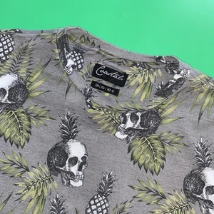 Camiseta Coastal Para Hombre Grande Manga Corta Patrón, Gris con Calaveras y Piña, - Imagen 1 de 6