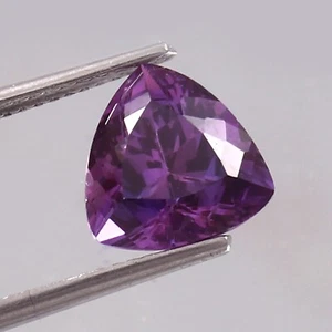 AAA Terrefic Color Natural Purple Sapphire Loose Trillion Gemstone Cut 9x9 MM - Picture 1 of 4