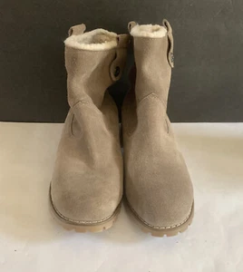 Bjorndal Boots Womens Size 6 Aspen Shortie Taupe Suede Pull On Grip Sole - Picture 1 of 10