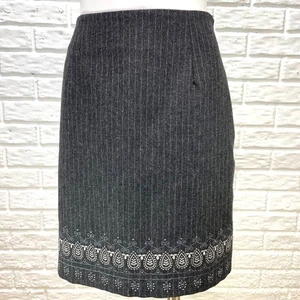 Ann Taylor Skirt Womens 8 (28 waist) Gray White Pinstripe Wool Blend Embroidered - Picture 1 of 7