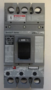 TELAIO INTERRUTTORE SIEMENS SERIE SENTRON 250A P/N: HFD63F250 3 POLI TRIFASE - Foto 1 di 5