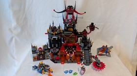 LEGO Nexo Knights: Jestro's Volcano Lair (70323) 99% Complete Set