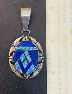 VINTAGE Navajo Sterling Silver Inlaid Opal Oval Pendant By Pete Sanchez - Picture 1 of 4