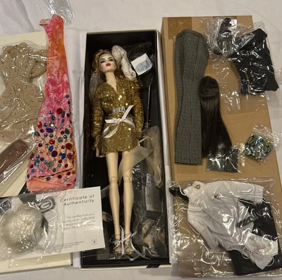 Boneca vestida AvantGuard Lush Integrity Toys Jason Wu 2010 certificado de autenticidade Le Premiere 16” - Imagem 1 de 4