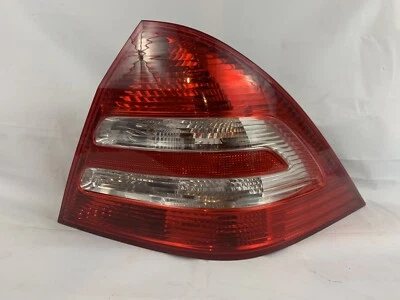 Luz trasera pasajero Mercedes C230 C240 C320 Clase C W203 2001 2002 2003 2004 Foto 1 de 4