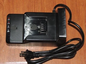 New Genuine 21V Class 2 Battery Charger 140473001 BH05140 - Hoover ONEPWR Blade - Picture 1 of 2