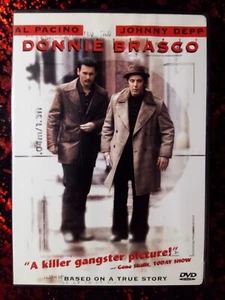 Donnie Brasco (DVD, 1998) Al Pacino, Johnny Depp - Picture 1 of 5