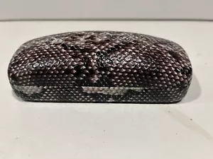 XOXO Eyeglasses Case Faux Snakeskin Purple Black Sunglasses Holder Clamshell - Picture 1 of 7