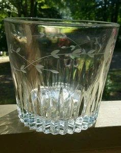VINTAGE CRYSTAL ICE BUCKET CHAMPAGNE BUCKET Etched Flowers Vines Leaves 6" by 6" - Picture 1 of 5