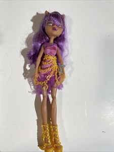 Monster High Haunted Getting Ghostly Clawdeen Wolf Doll - Picture 1 of 7