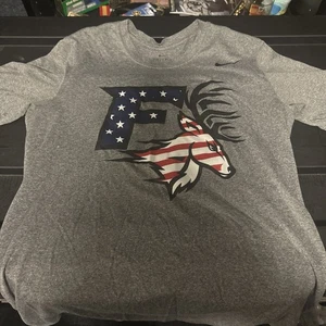 FAIRFIELD STAGS USA Nike T-Shirt Herren Small grau Dri-Fit feuchtigkeitsableitend Training NCAA - Bild 1 von 3