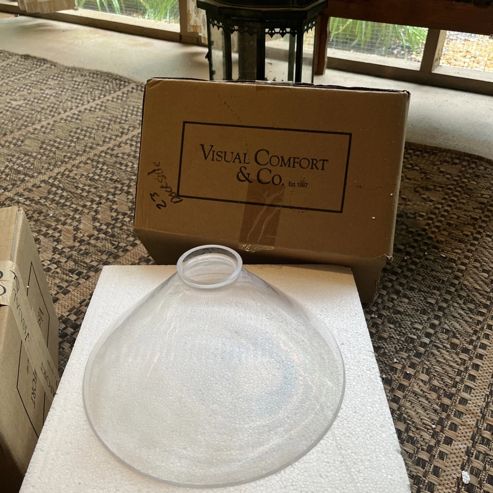 Solo sombra cónica Visual Comfort Katie Foto 1 de 4