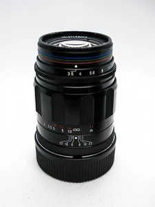 Voigtländer APO Lanthar 90mm 1:3,5 Telephoto for Leica-M Bayonet caps & sunshade - Picture 1 of 13