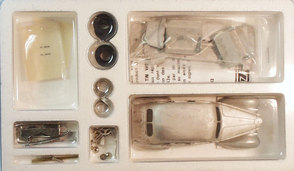 1939 Packard 120 4 portes limousine non peint 1/43 métal blanc/étain kit - Photo 1/1