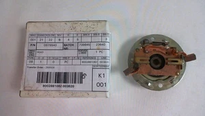 Conjunto de cabezal genuino OMC Johnson Evinrude P/N 979940 #13A308 - Imagen 1 de 5
