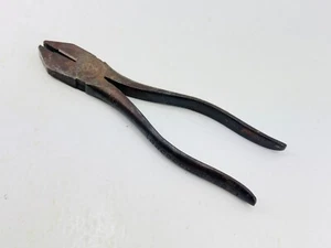 Vintage Newport RI USA 10 56 1056 Wire Cable Cutters Pliers 6.25" - Picture 1 of 6