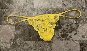 NWT FREDERICK'S OF HOLLYWOOD JESSICA YELLOW FLORAL LACE MINI G V STRING PANTIES