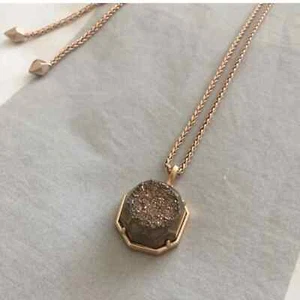 Kendra Scott Lizzie Rose Gold Necklace - Picture 1 of 8