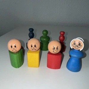 VTG Fisher Price Little People Wood Shapes Woman Who Lived In Shoe Lot Of 11 Pcs - Picture 1 of 8