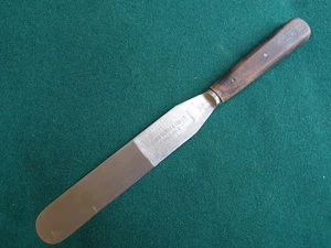 Vintage RICHARD MATHER & SONS SHEFFIELD Palette Knife Wooden Handle Cutlery - Picture 1 of 4