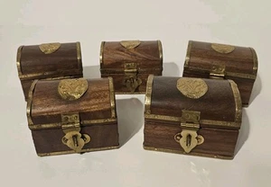Vintage Wood Trinket Keepsake Box Brass Hinges Violet Cloth Lined Hand Made - Picture 1 of 9