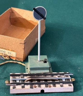 HO MARKLIN 13600 EK UNCOUPLER TRACK EARLY 00 VERSION WIDE TIE SPACING - Image 1 of 4