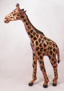 Giraffe Figurine Papier Mache Wild Animal Shelf Display 10.5in Vintage - Picture 1 of 9