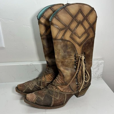 Botas para mujer Corral Honey Lizard superpuestas láser y con cordones 9M punta corta cremallera Foto 1 de 4